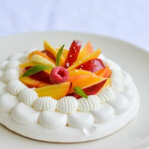 apprendre-a-faire-une-pavlova-en-atelier-patisserie