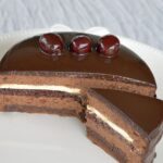 Entremets Black Forrest Fotret Noirere visitée-coupe intérieure du gateau