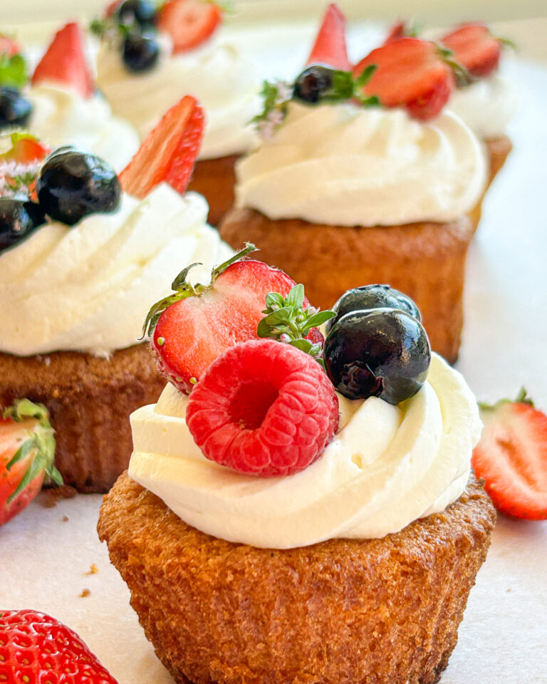 cours patisserie enfants cupcakes et poches à douilles