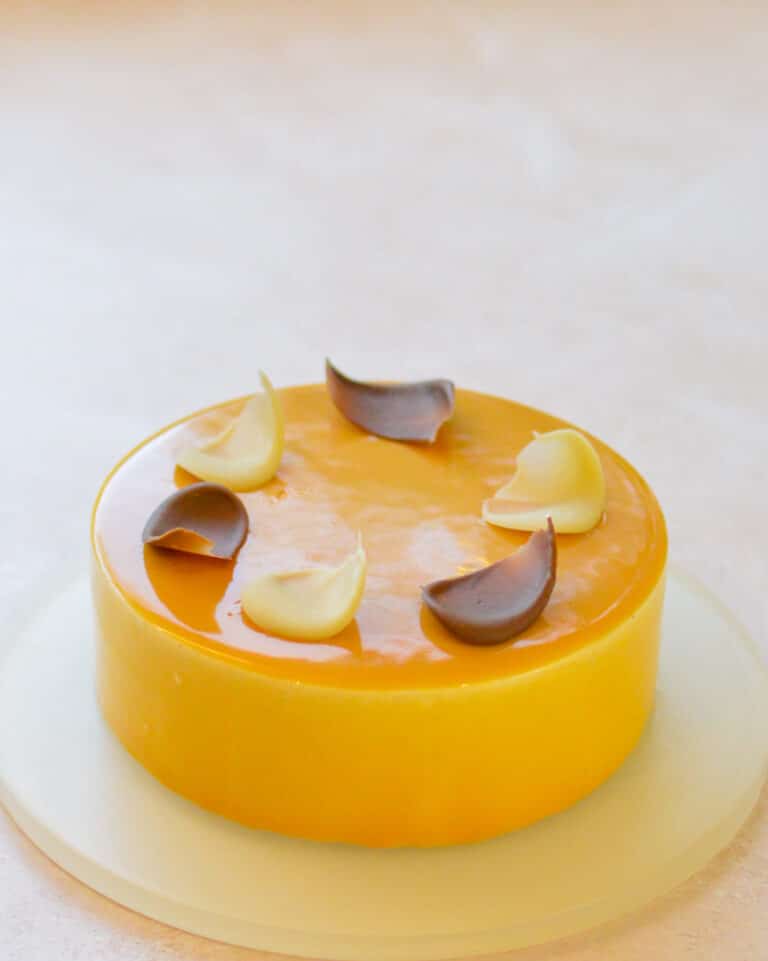 cours de patisserie entremets caramel vanille avec glacage